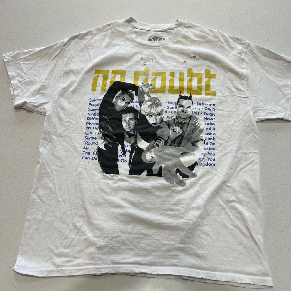 No Doubt tragic kingdom band tee shirt